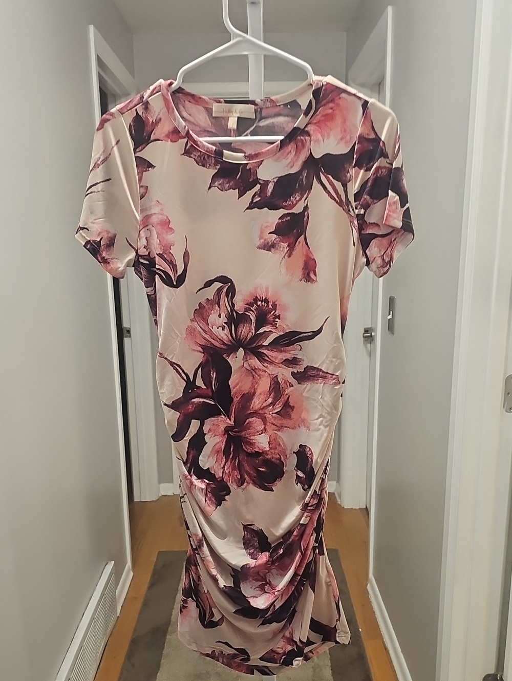 Floral Pink & Cream Short-Sleeve Maxi Dress by